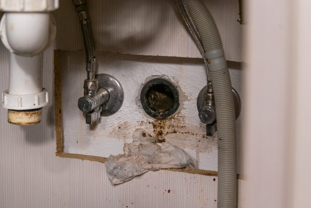 clogged kitchen drain pipe